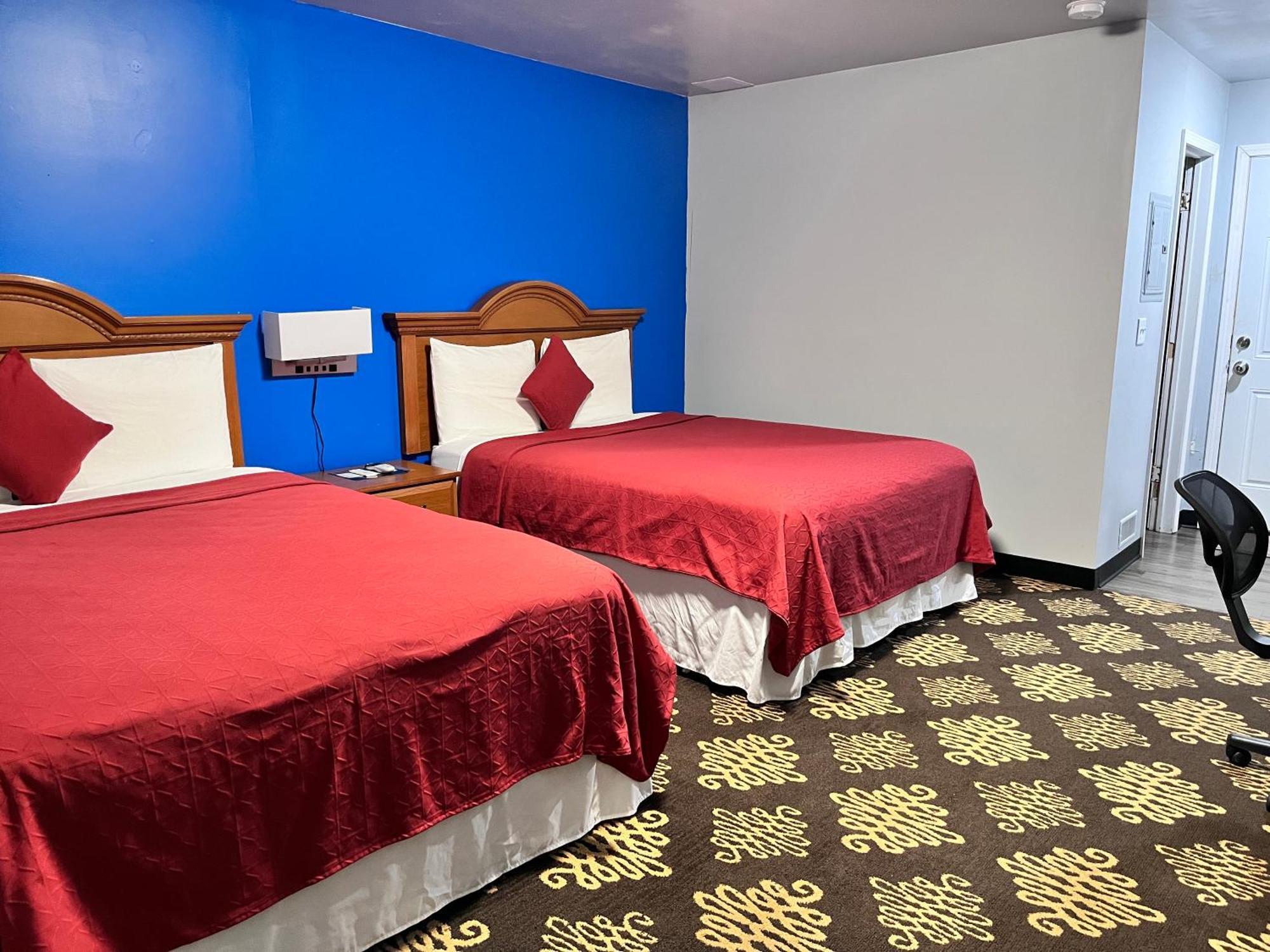 Midway Motel